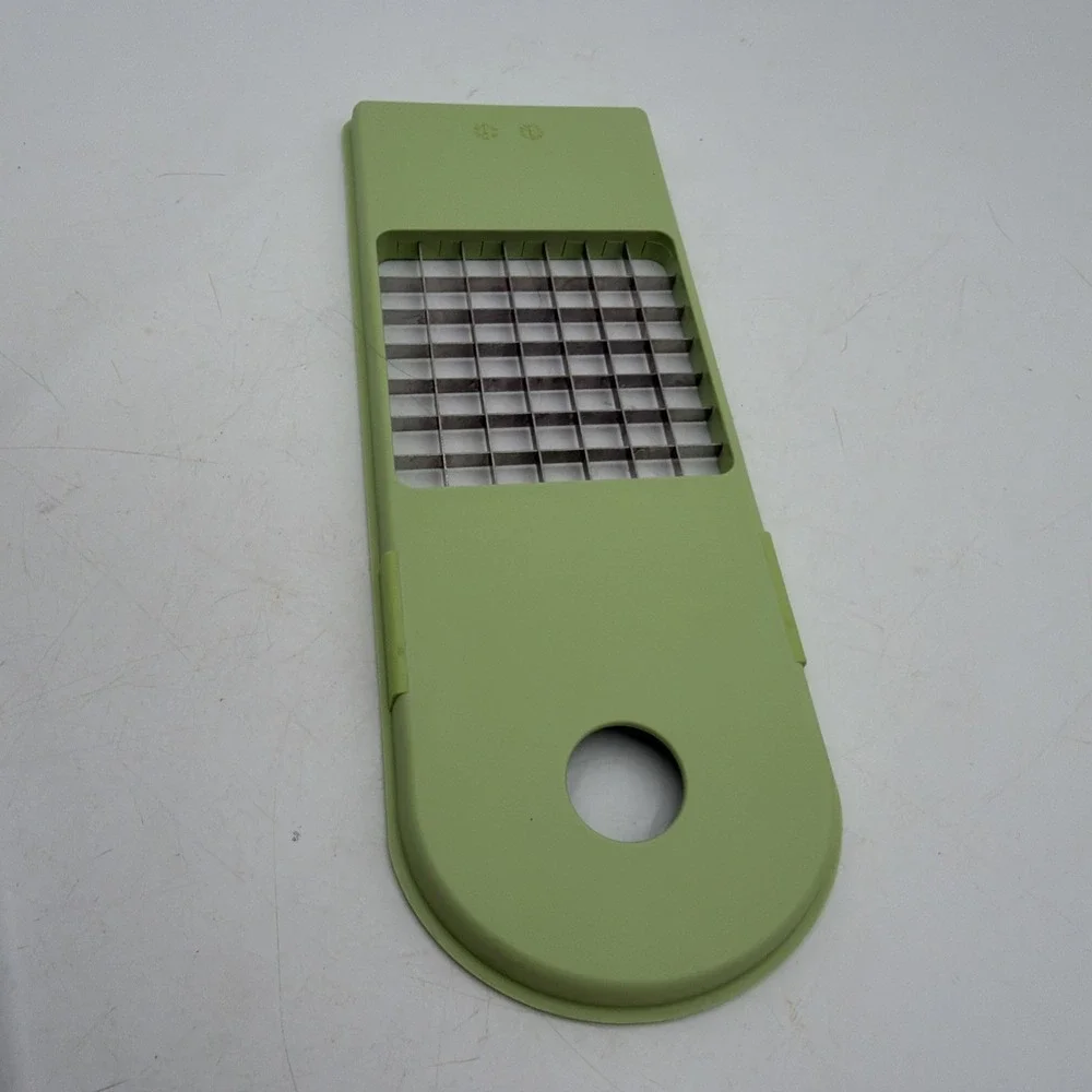 Vidalia Chop Wizard Vegetable Fruit Chopper Dicer 2 Cup Base Stainless Blades